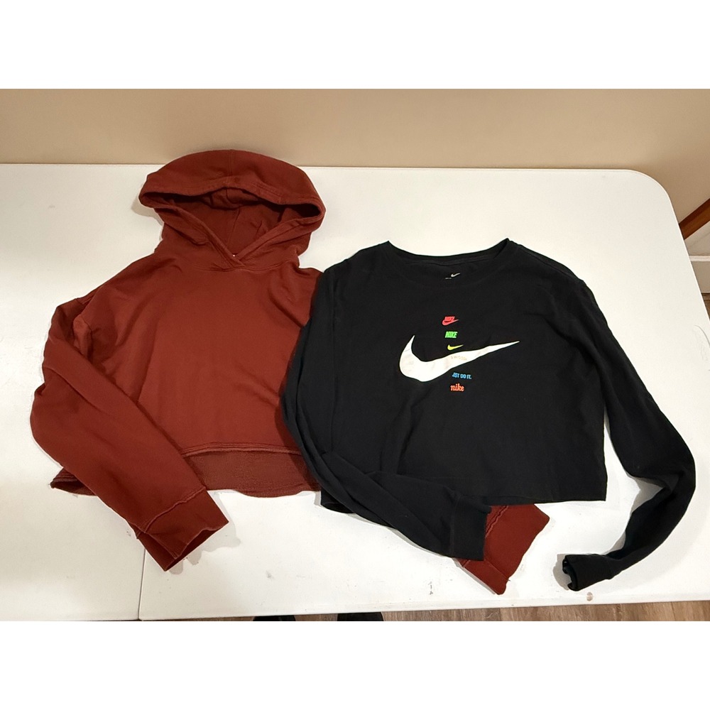 Nike Women Crop Top Bundle Black Multi Logo Tee Burgundy Cropped Hoodie XS